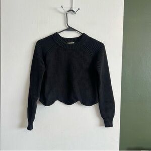 aritzia wilfred black ribbed wool sardou scalloped hem cropped sweater size XS